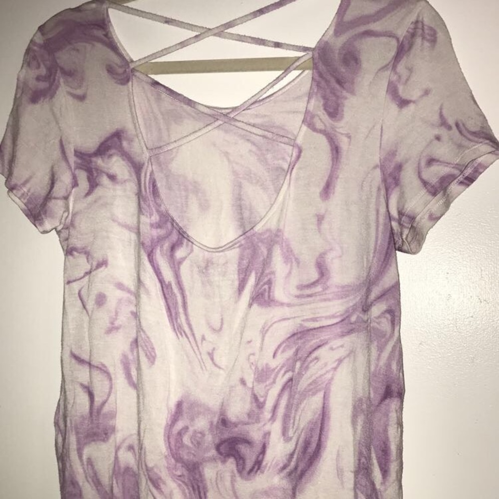 American eagle shirt.